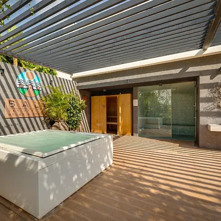 Апартаменты Laura Bali *