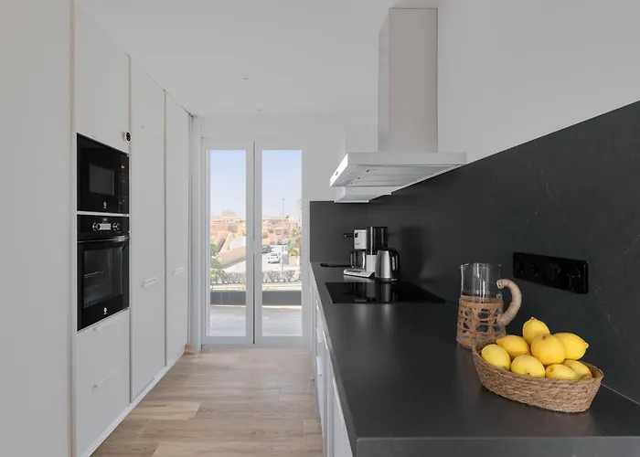 Laura Bali Апартаменты *