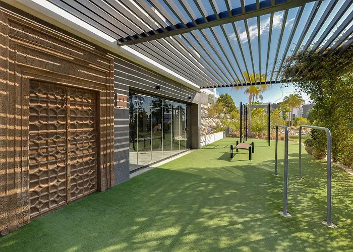 Laura Bali Апартаменты *